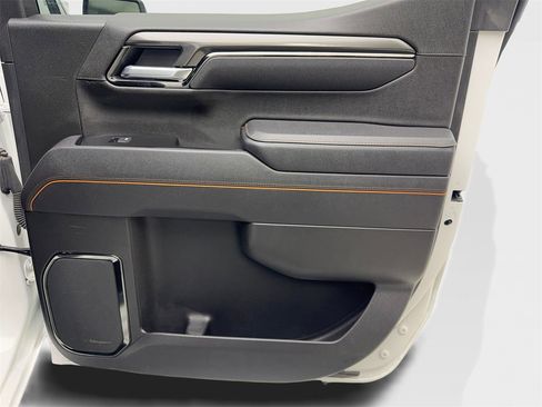 Used 2025 GMC Sierra 1500 AT4 image 44