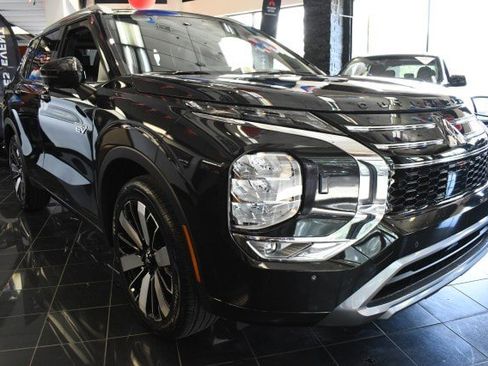 New 2026 Mitsubishi Outlander SEL AWD/4WD image 3