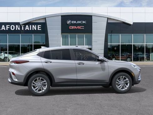 New 2026 Buick Envista Sport Touring FWD image 5