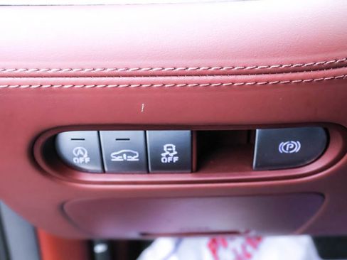 Used 2024 Genesis G90 3.5T image 21