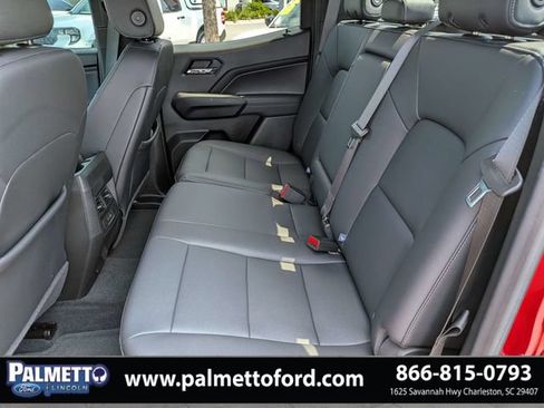 Used 2024 Chevrolet Colorado LT w/ LT Convenience Package III RWD image 13