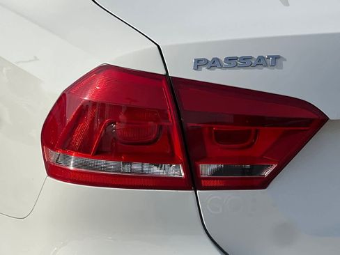 Used 2013 Volkswagen Passat 2.5 SE image 15