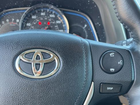 Used 2014 Toyota RAV4 Limited image 20
