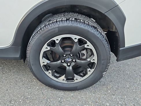 Used 2022 Subaru Crosstrek 2.0i image 8