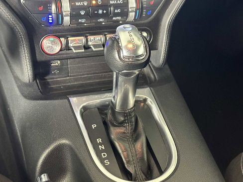 Used 2022 Ford Mustang Premium image 31