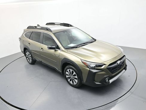 Used 2025 Subaru Outback Limited AWD/4WD image 22