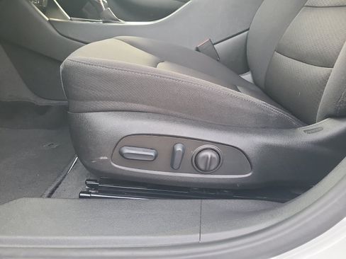 Used 2025 Chevrolet Malibu LT FWD image 15