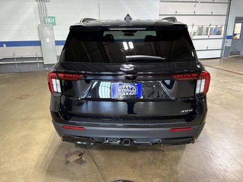 New 2026 Ford Explorer ST-Line image 9