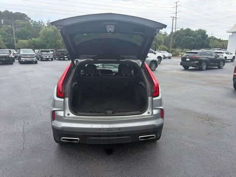 Used 2025 Cadillac XT4 Premium Luxury FWD image 10