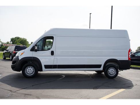Used 2023 RAM ProMaster 2500 image 6