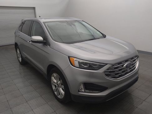 Used 2022 Ford Edge Titanium w/ Equipment Group 301A AWD/4WD image 13