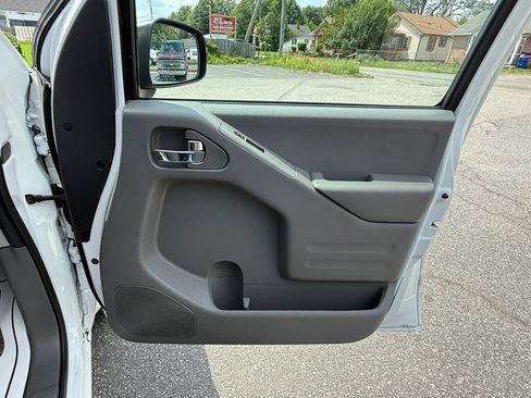 Used 2021 Nissan Frontier S RWD image 26