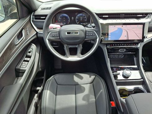 New 2026 Jeep Grand Cherokee Limited AWD/4WD image 7