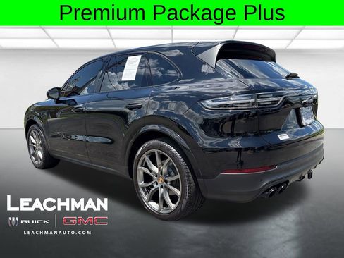 Used 2023 Porsche Cayenne Platinum Edition AWD/4WD image 6