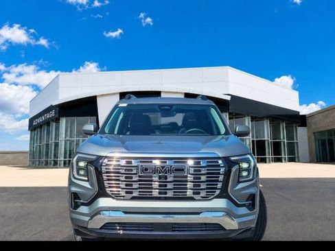 New 2027 GMC Terrain Denali w/ LPO, Black Badging Package AWD/4WD image 5