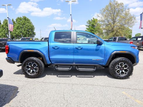 Used 2023 GMC Canyon AT4X AWD/4WD image 7