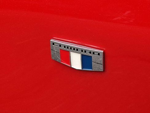 Used 2021 Chevrolet Camaro LT RWD image 29