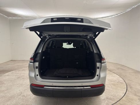 Used 2021 Jeep Grand Cherokee L Laredo w/ Luxury Tech Group I image 20