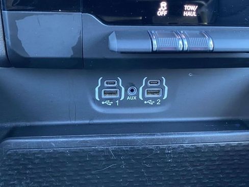 Used 2024 RAM 1500 Laramie image 27