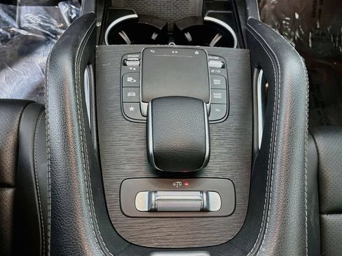 Used 2022 Mercedes-Benz GLS 450 4MATIC image 23