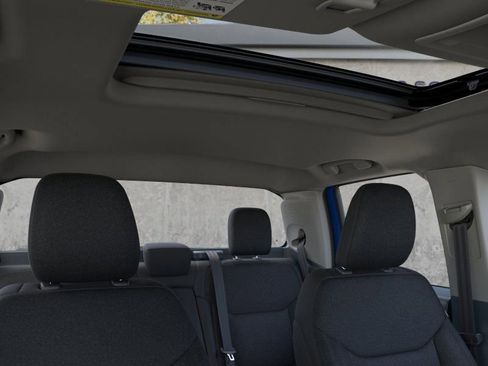 New 2025 Ford Maverick XLT w/ XLT Luxury Package image 13