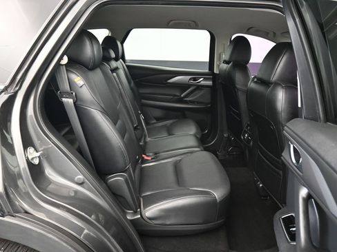 Used 2019 MAZDA CX-9 Touring image 40