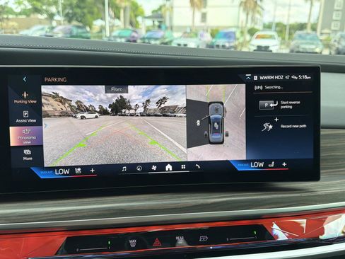 Certified 2025 BMW 760i xDrive AWD/4WD image 24