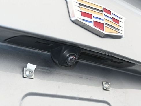 Used 2024 Cadillac XT4 Premium Luxury image 35