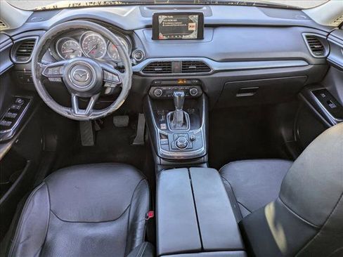 Used 2018 MAZDA CX-9 Touring w/ Touring Premium Package image 17