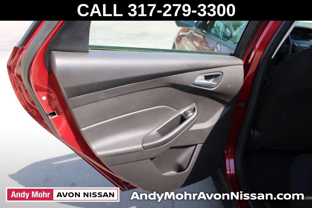 Used 2017 Ford Focus SE FWD image 24