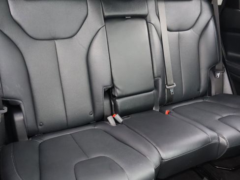 Used 2019 Hyundai Santa Fe Limited image 20