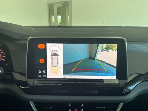 New 2026 Volkswagen Atlas Peak Edition image 22