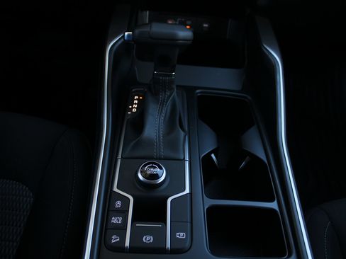 New 2026 Kia Sorento LX FWD image 32