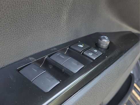 Used 2026 Toyota Camry SE w/ Convenience Package FWD image 18