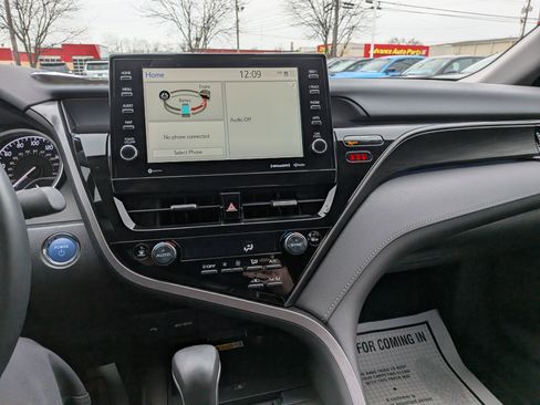 Certified 2022 Toyota Camry XLE image 20