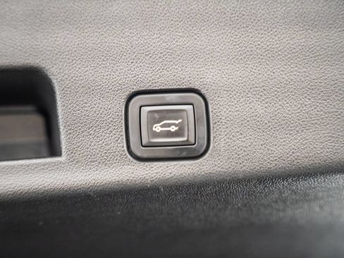 Used 2024 Chevrolet Traverse RS w/ LPO, Floor Liner Package AWD/4WD image 19