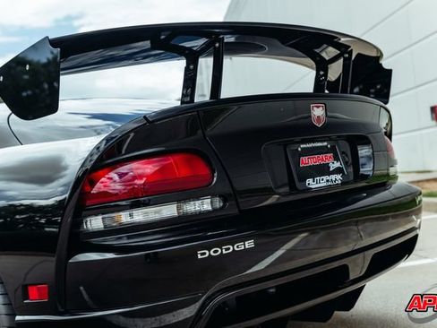 Used 2009 Dodge Viper ACR RWD image 39
