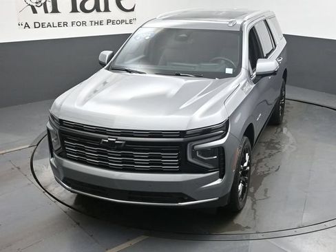 Used 2025 Chevrolet Tahoe High Country AWD/4WD image 50