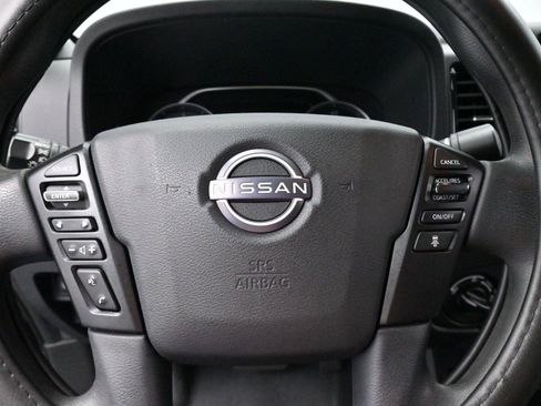 Used 2023 Nissan Frontier SV w/ Midnight Edition Package image 15