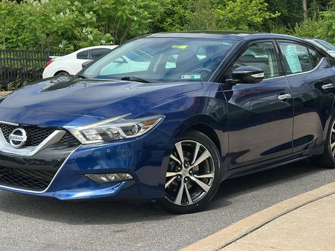 Used 2017 Nissan Maxima Platinum FWD image 1