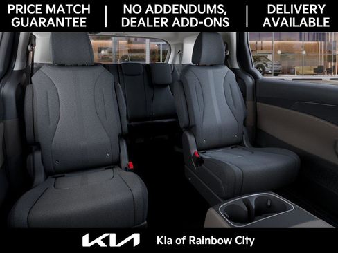 New 2026 Kia Carnival LX image 18