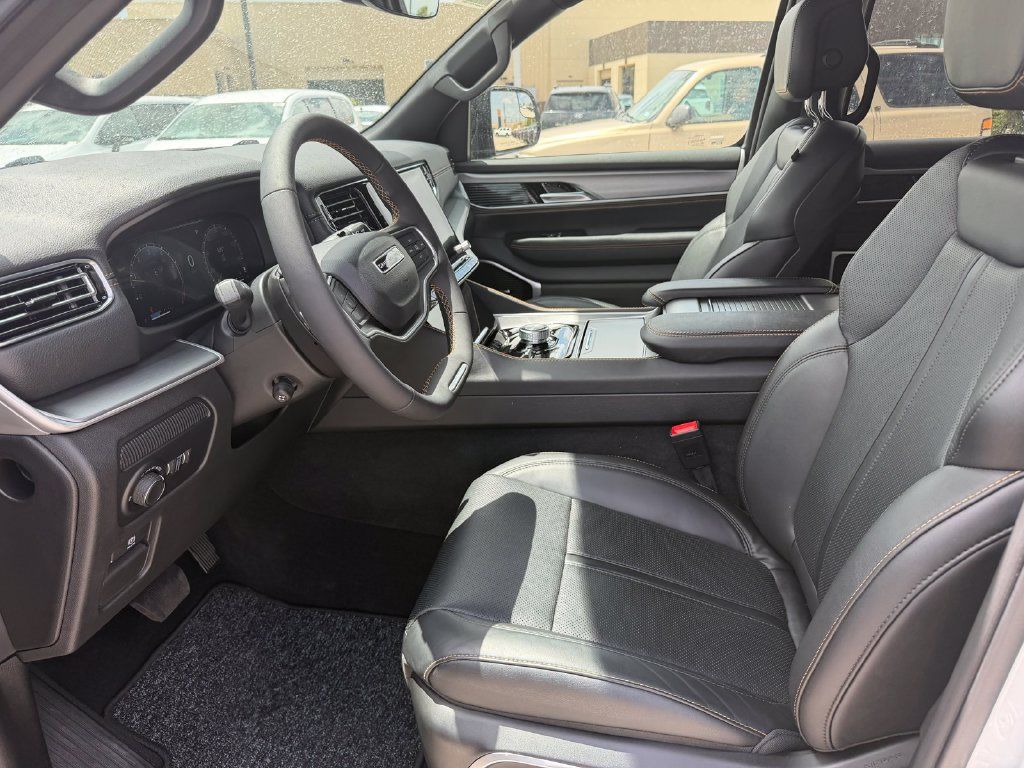 New 2026 Jeep Grand Wagoneer 4WD image 11