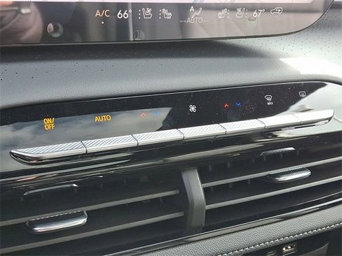 New 2026 Buick Enclave Avenir w/ Super Cruise Package image 13