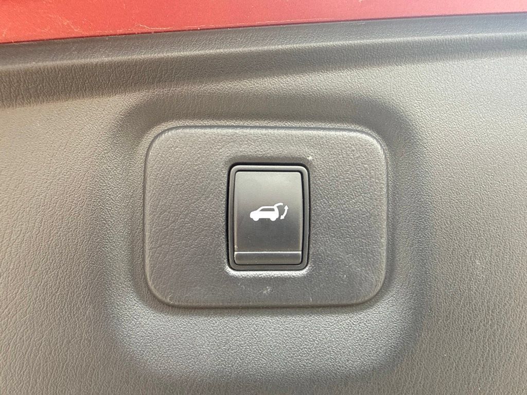Used 2014 Nissan Pathfinder SL w/ SL Premium Package AWD/4WD image 10