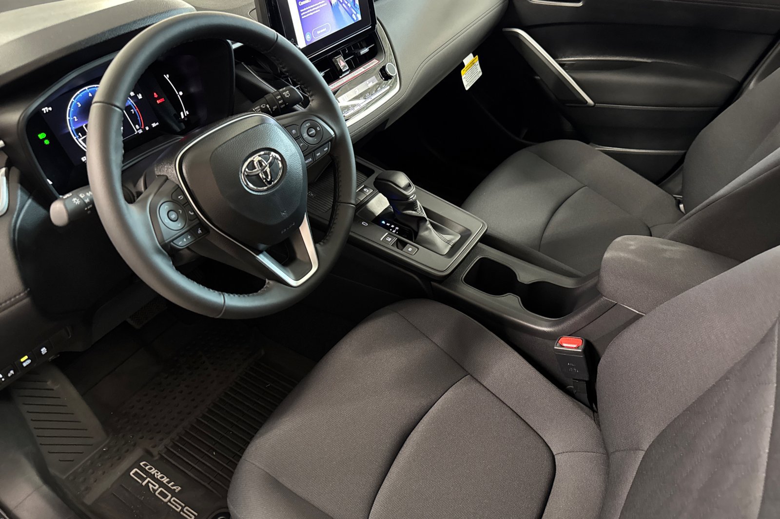 New 2026 Toyota Corolla Cross LE w/ Moonroof Package FWD image 10