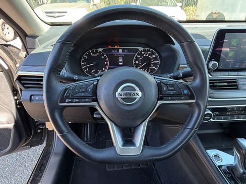 Used 2019 Nissan Altima 2.5 SL FWD image 14