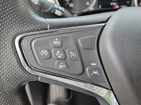 Used 2020 Chevrolet Equinox LT image 23