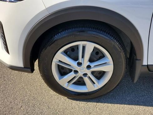 Certified 2025 Nissan Kicks Play S image 10