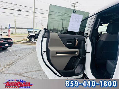 Used 2025 GMC Hummer EV 2X image 78