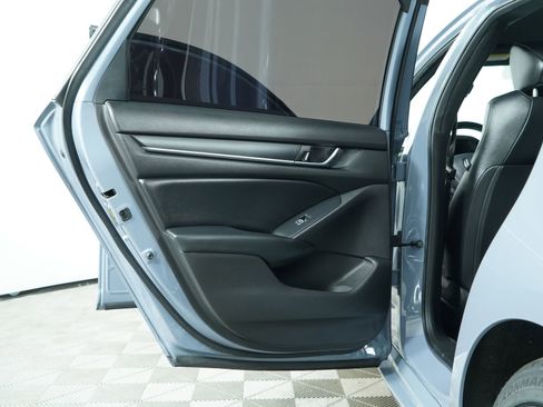 Used 2022 Honda Accord Sport image 21